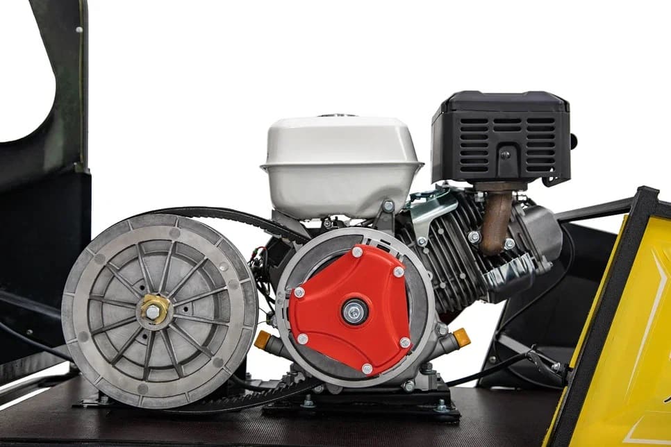 Мотобуксировщик SHARMAX S500 с двигателем Honda GX 390 (2024) Фото 11 Мотобуксировщик SHARMAX S500 с двигателем Honda GX 390 (2024) Обзор-Фото 11