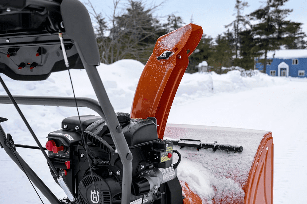 Снегоуборщик HUSQVARNA ST 124 Фото 8 Снегоуборщик HUSQVARNA ST 124 Обзор-Фото 8