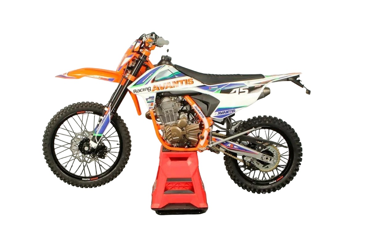 Мотоцикл AVANTIS A5 (CB250-F/ZS172FMM-3A) ENDURO Фото 2 Мотоцикл AVANTIS A5 (CB250-F/ZS172FMM-3A) ENDURO Обзор-Фото 2