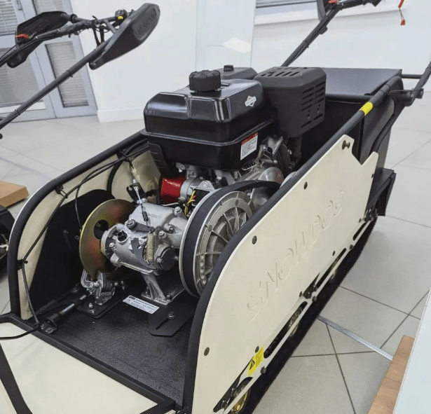 Мотобуксировщик BALTMOTORS SNOWDOG B420 SPORT 2021 Б/У Фото 2 Мотобуксировщик BALTMOTORS SNOWDOG B420 SPORT 2021 Б/У Обзор-Фото 2