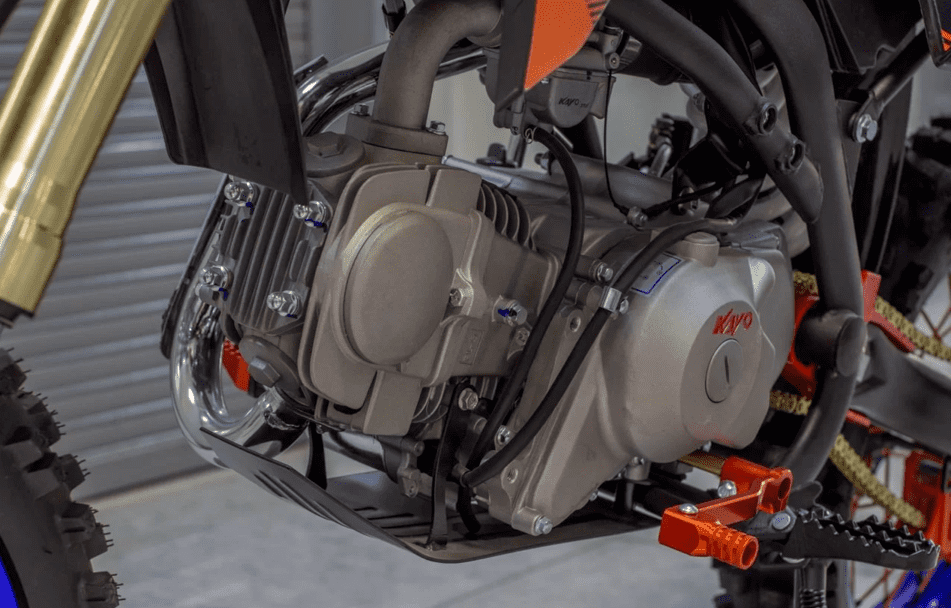 Мотоцикл KAYO EVOLUTION YX125EM PITBIKE Б/У Фото 3 Мотоцикл KAYO EVOLUTION YX125EM PITBIKE Б/У Обзор-Фото 3