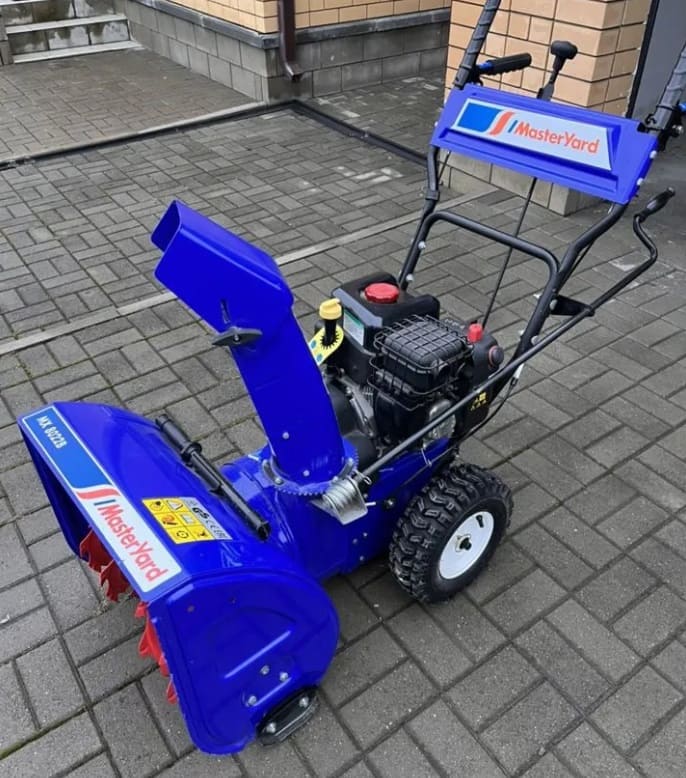 Cнегоуборщик MASTERYARD MX 8022B Б/У Фото 1 Cнегоуборщик MASTERYARD MX 8022B Б/У Обзор-Фото 1