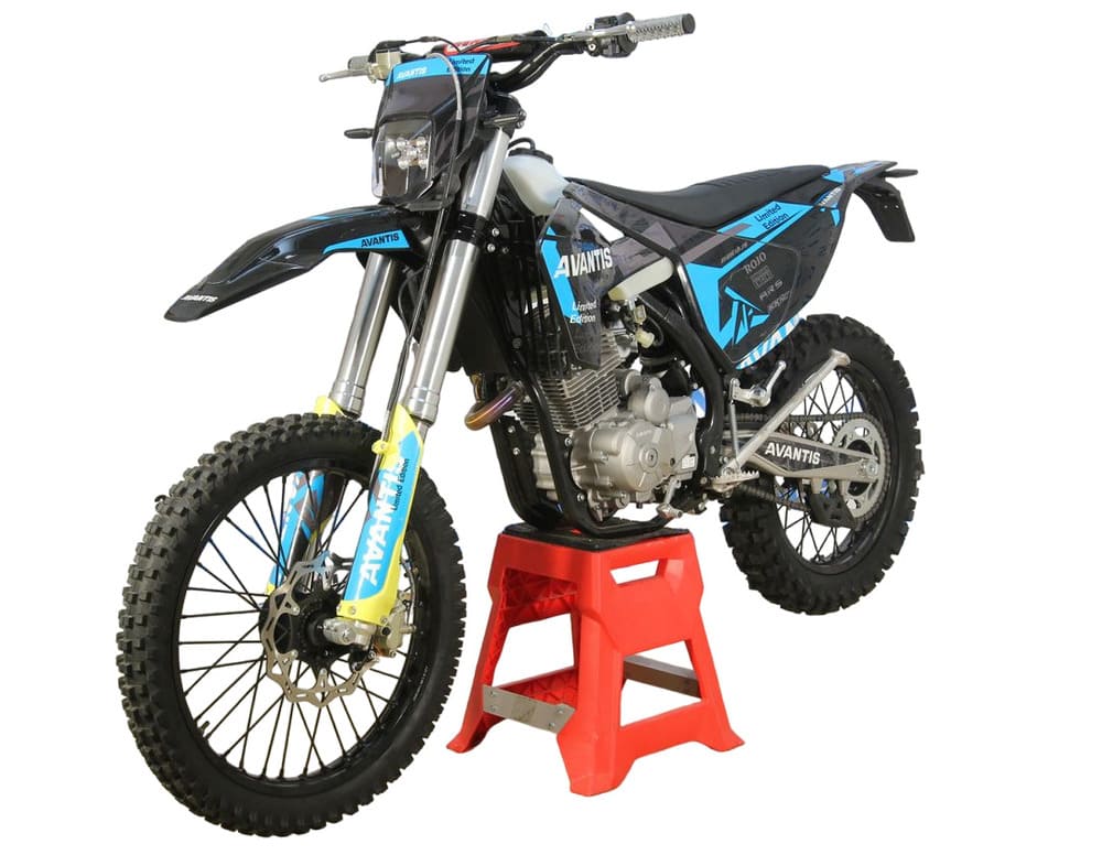Мотоцикл кроссовый эндуро AVANTIS 250 Carb (PR250/172FMM-5 Design HS черный) ARS с ПТС Фото 3 Мотоцикл кроссовый эндуро AVANTIS 250 Carb (PR250/172FMM-5 Design HS черный) ARS с ПТС Обзор-Фото 3