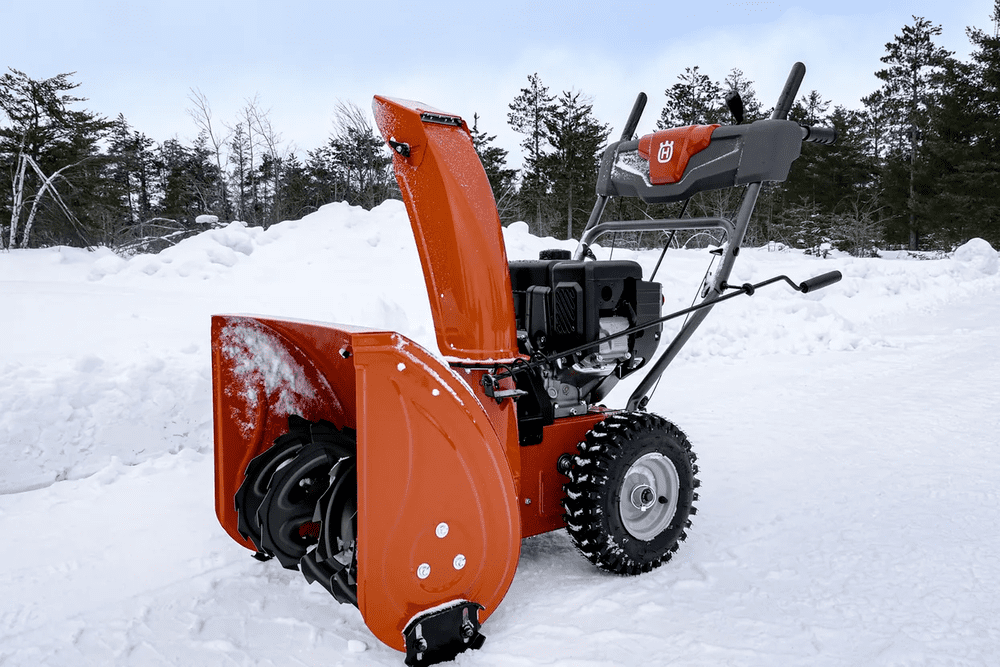 Снегоуборщик HUSQVARNA ST 124 Фото 5 Снегоуборщик HUSQVARNA ST 124 Обзор-Фото 5