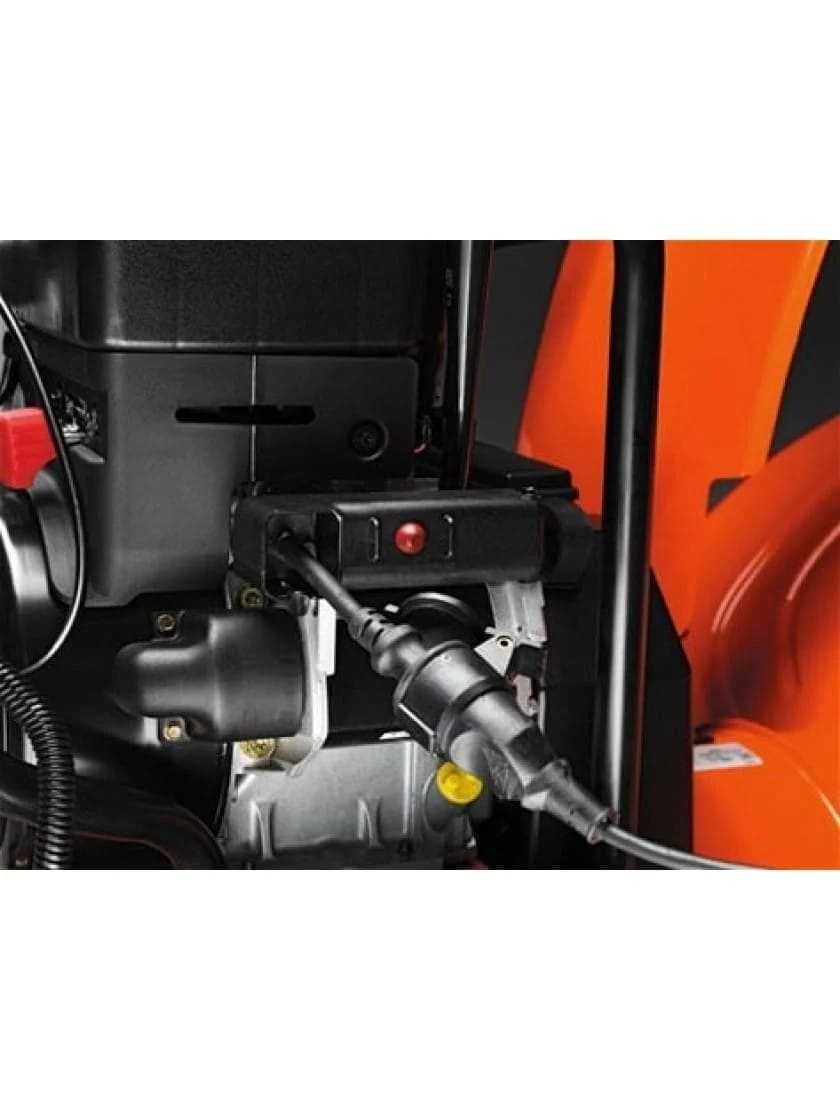 Снегоуборщик HUSQVARNA ST 268EPT Фото 4 Снегоуборщик HUSQVARNA ST 268EPT Обзор-Фото 4
