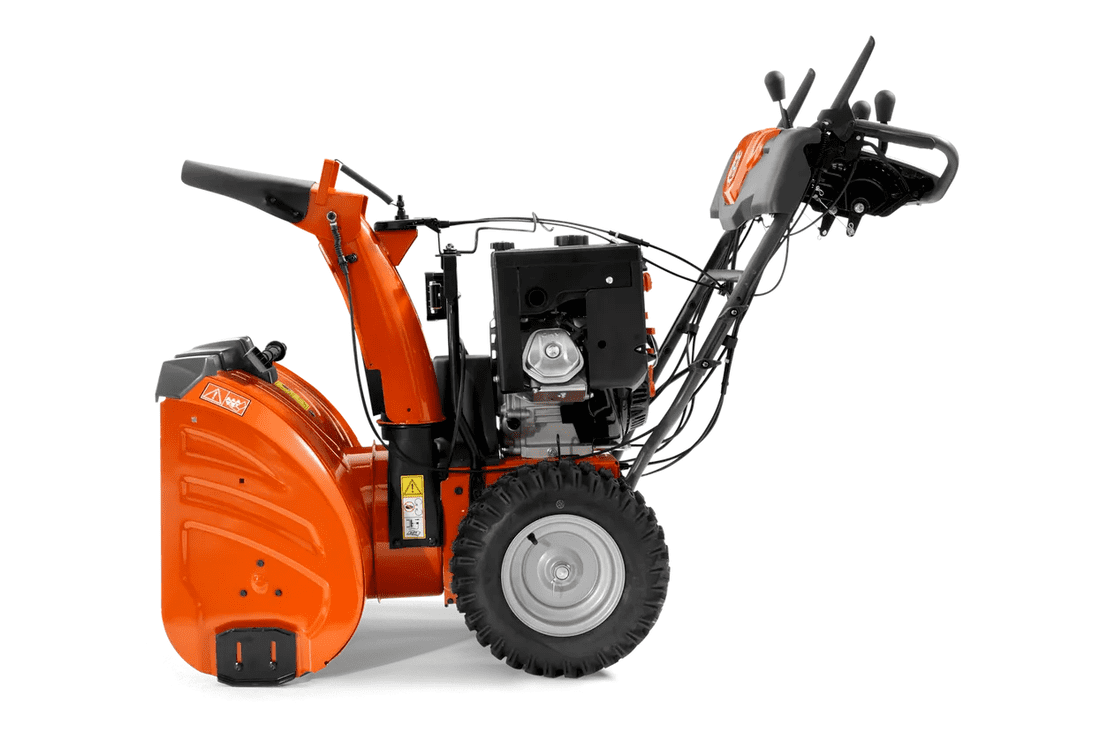 Снегоуборщик HUSQVARNA ST 327 Фото 6 Снегоуборщик HUSQVARNA ST 327 Обзор-Фото 6