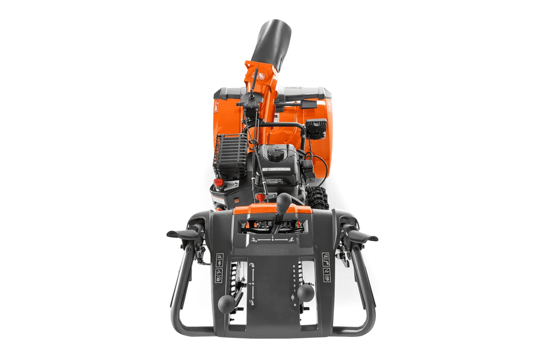Снегоуборщик HUSQVARNA ST 327 Фото 3 Снегоуборщик HUSQVARNA ST 327 Обзор-Фото 3