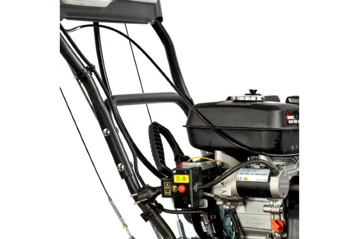 Снегоуборщик YANIS Blizzard M24DL Фото 3 Снегоуборщик YANIS Blizzard M24DL Обзор-Фото 3