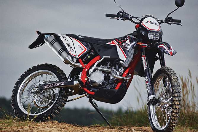 Мотоцикл МИНСК ERX250 ENDURO Фото 4 Мотоцикл МИНСК ERX250 ENDURO Обзор-Фото 4