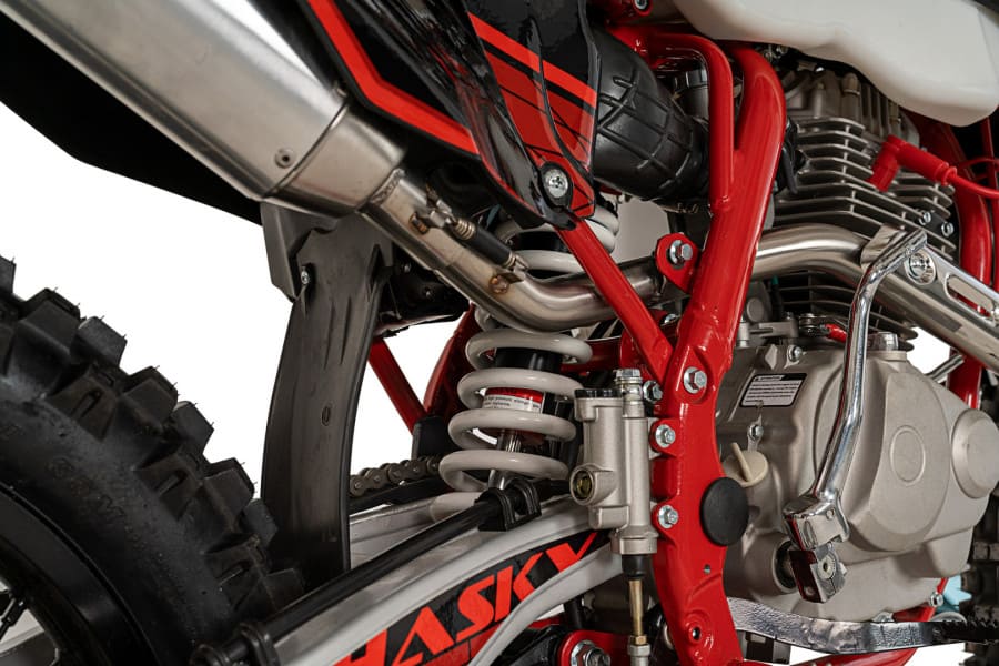 Мотоцикл кроссовый эндуро HASKY F5 Racing 169FMM 250 2023 Фото 16 Мотоцикл кроссовый эндуро HASKY F5 Racing 169FMM 250 2023 Обзор-Фото 16