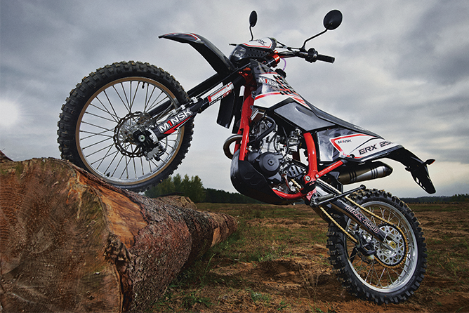 Мотоцикл МИНСК ERX250 ENDURO Фото 5 Мотоцикл МИНСК ERX250 ENDURO Обзор-Фото 5
