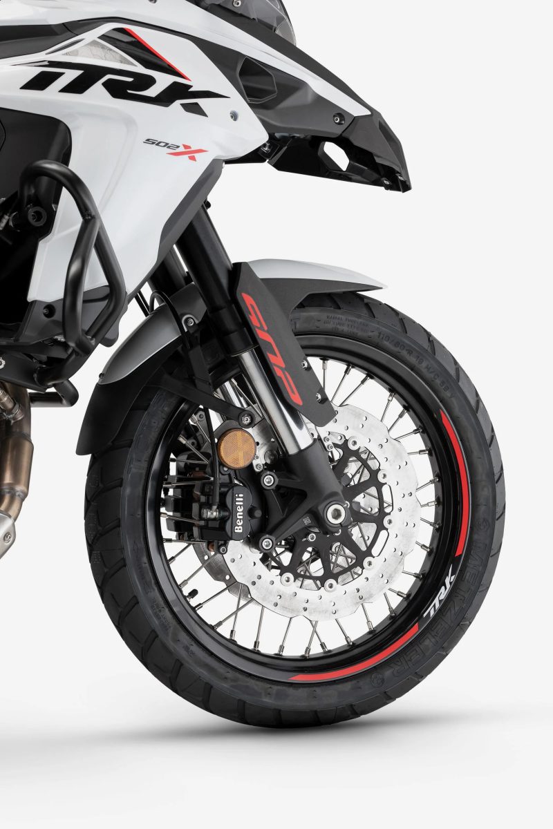 Мотоцикл BENELLI TRK 502 X ТУРЭНДУРО Фото 8 Мотоцикл BENELLI TRK 502 X ТУРЭНДУРО Обзор-Фото 8