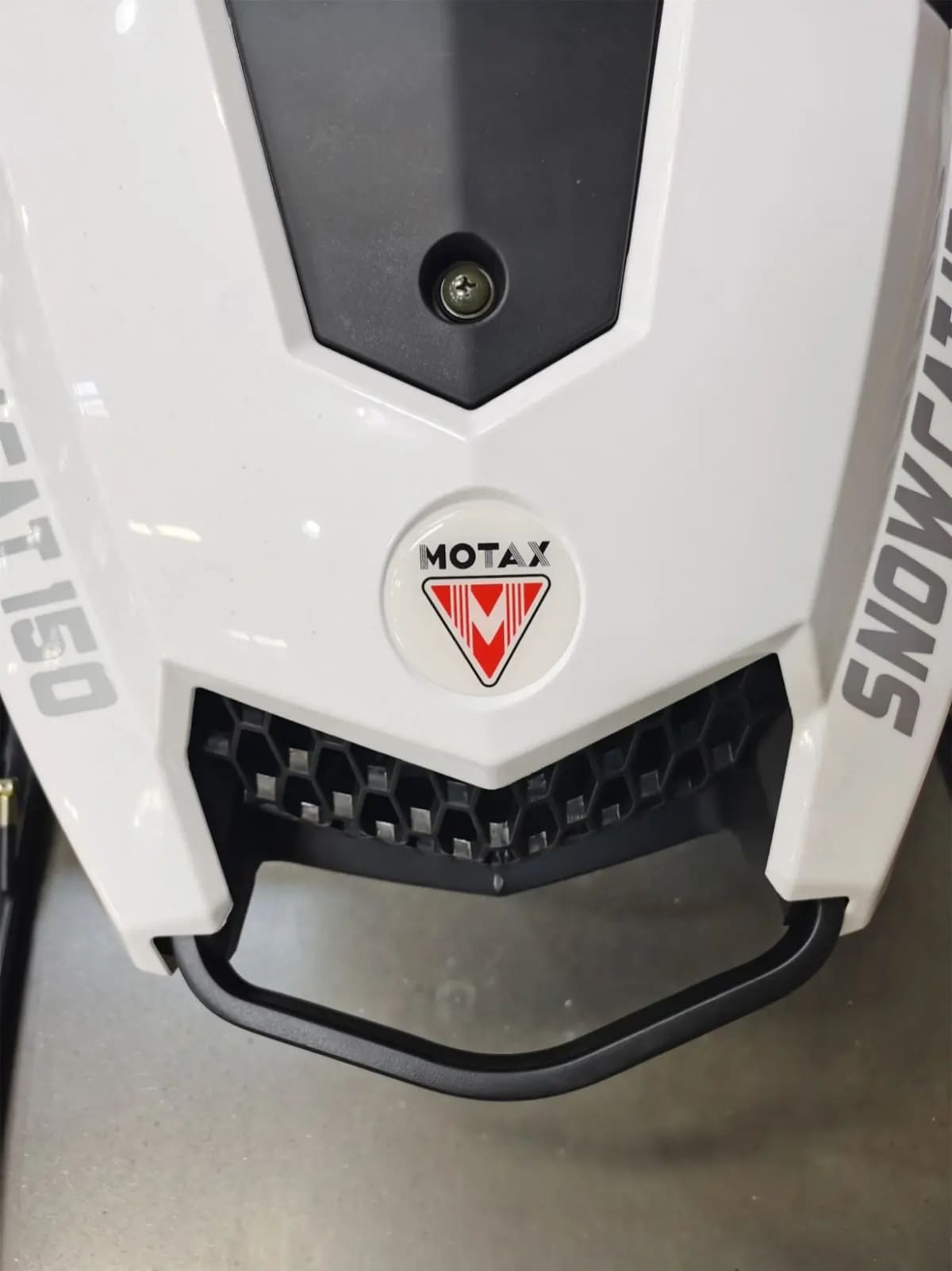 Снегоход MOTAX Snow Cat 180 EFI Фото 3 Снегоход MOTAX Snow Cat 180 EFI Обзор-Фото 3