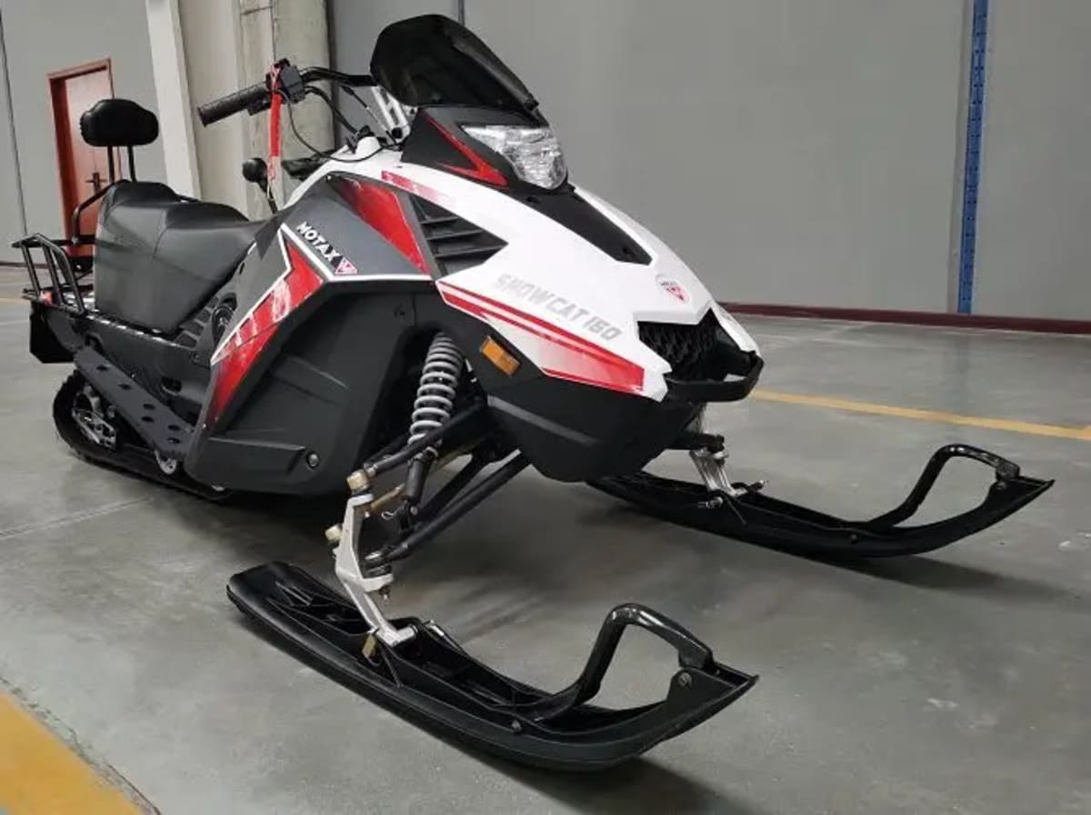 Снегоход MOTAX Snow Cat 180 EFI Фото 2 Снегоход MOTAX Snow Cat 180 EFI Обзор-Фото 2