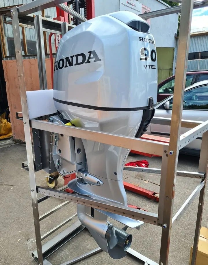 4х-тактный лодочный мотор HONDA BF 90 DK4 LRTU Б/У Фото 2 4х-тактный лодочный мотор HONDA BF 90 DK4 LRTU Б/У Обзор-Фото 2