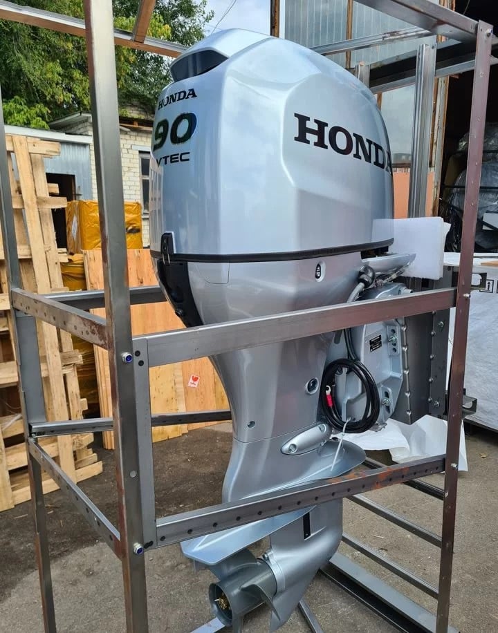 4х-тактный лодочный мотор HONDA BF 90 DK4 LRTU Б/У Фото 1 4х-тактный лодочный мотор HONDA BF 90 DK4 LRTU Б/У Обзор-Фото 1