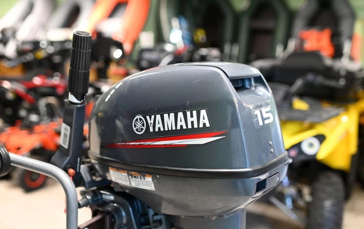 2х-тактный лодочный мотор YAMAHA 15FMHS Б/У Фото 1 2х-тактный лодочный мотор YAMAHA 15FMHS Б/У Обзор-Фото 1