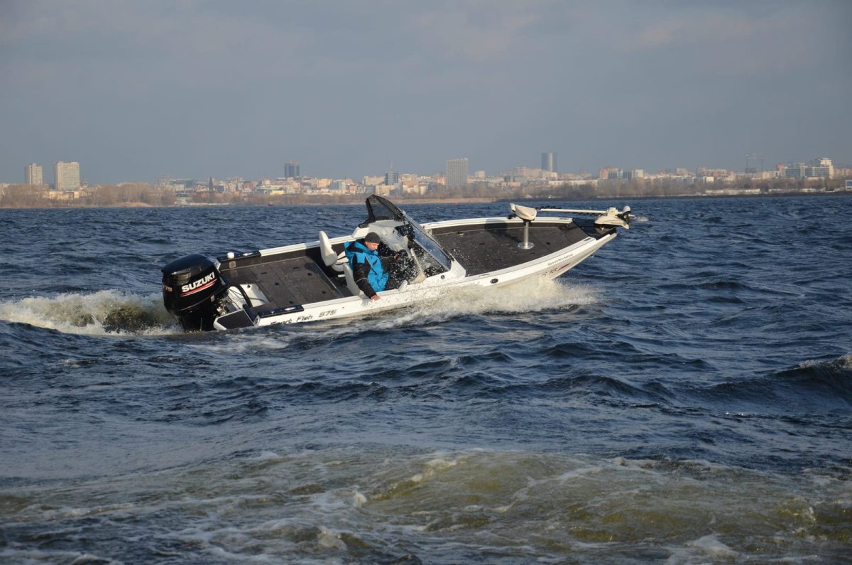 Катер-лодка алюминиевая SPINCH 575 Sport Fish Фото 4 Катер-лодка алюминиевая SPINCH 575 Sport Fish Обзор-Фото 4