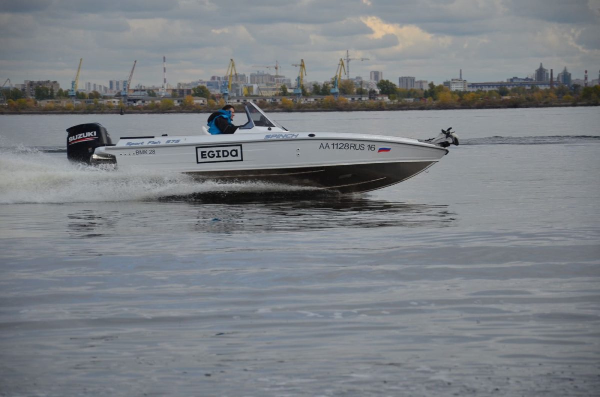 Катер-лодка алюминиевая SPINCH 575 Sport Fish Фото 2 Катер-лодка алюминиевая SPINCH 575 Sport Fish Обзор-Фото 2
