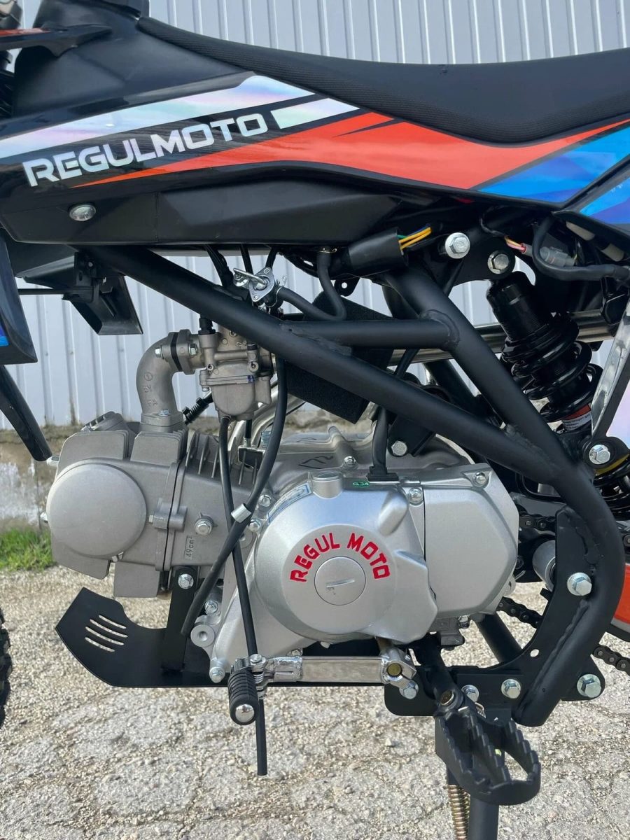 Питбайк REGULMOTO Pilot EM 17/14 (2023) Фото 5 Питбайк REGULMOTO Pilot EM 17/14 (2023) Обзор-Фото 5
