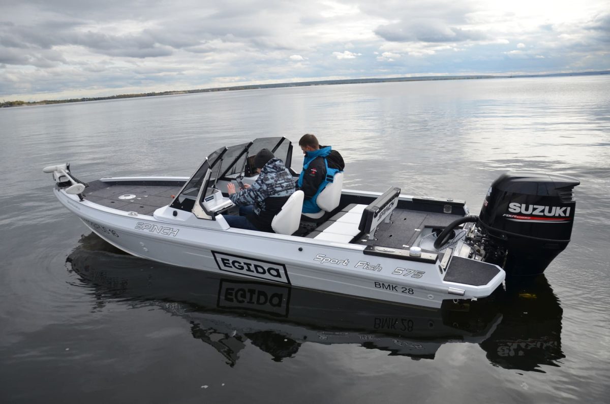 Катер-лодка алюминиевая SPINCH 575 Sport Fish Фото 3 Катер-лодка алюминиевая SPINCH 575 Sport Fish Обзор-Фото 3