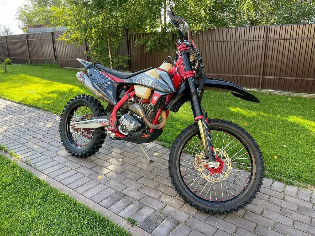 Мотоцикл кроссовый эндуро ZM ROCKER PR300 Б/У Фото 4 Мотоцикл кроссовый эндуро ZM ROCKER PR300 Б/У Обзор-Фото 4