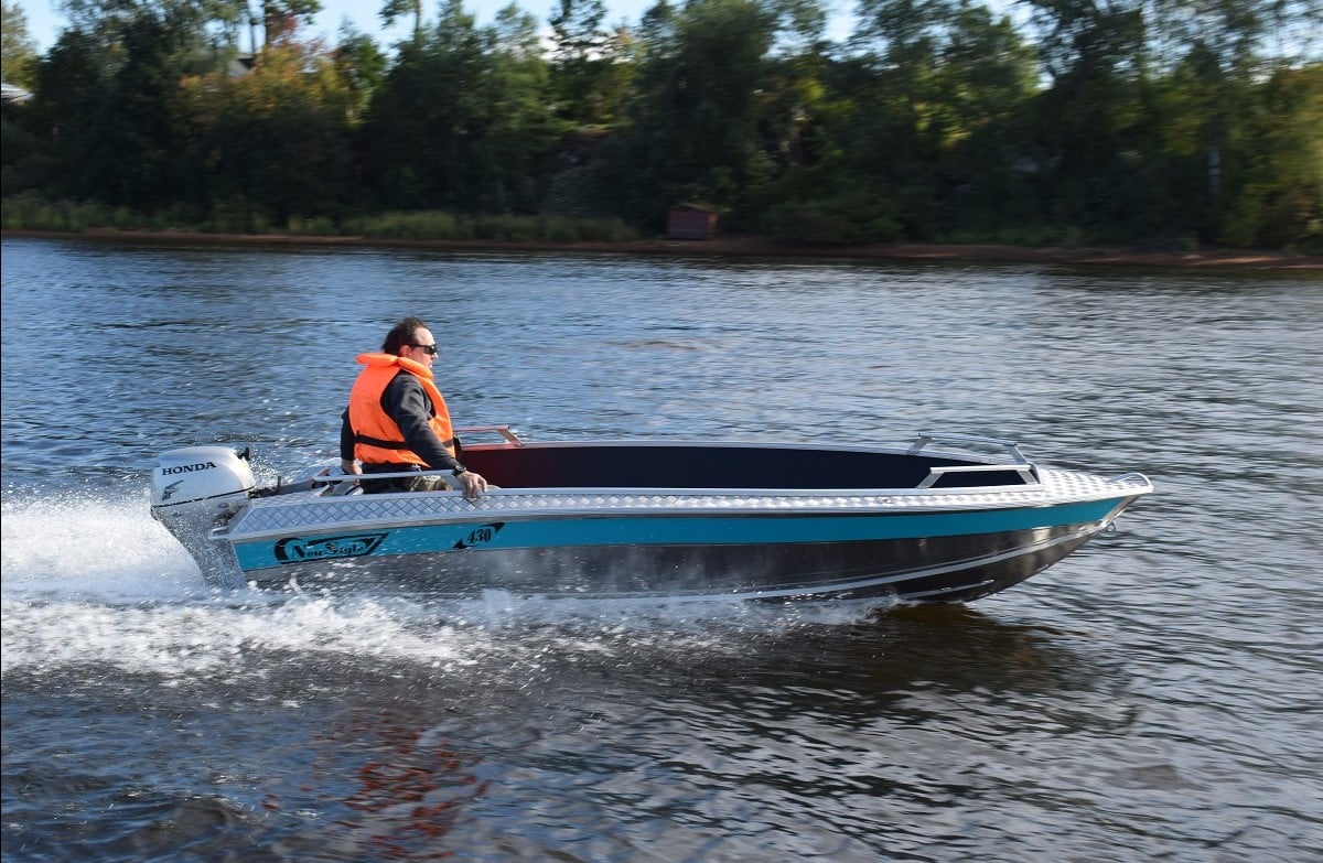 Алюминиевая лодка WELLBOAT-43-0 Фото 9 Алюминиевая лодка WELLBOAT-43-0 Обзор-Фото 9