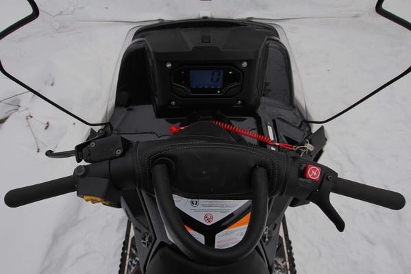 Снегоход STELS 600L Ермак CVTech Фото 11 Снегоход STELS 600L Ермак CVTech Обзор-Фото 11