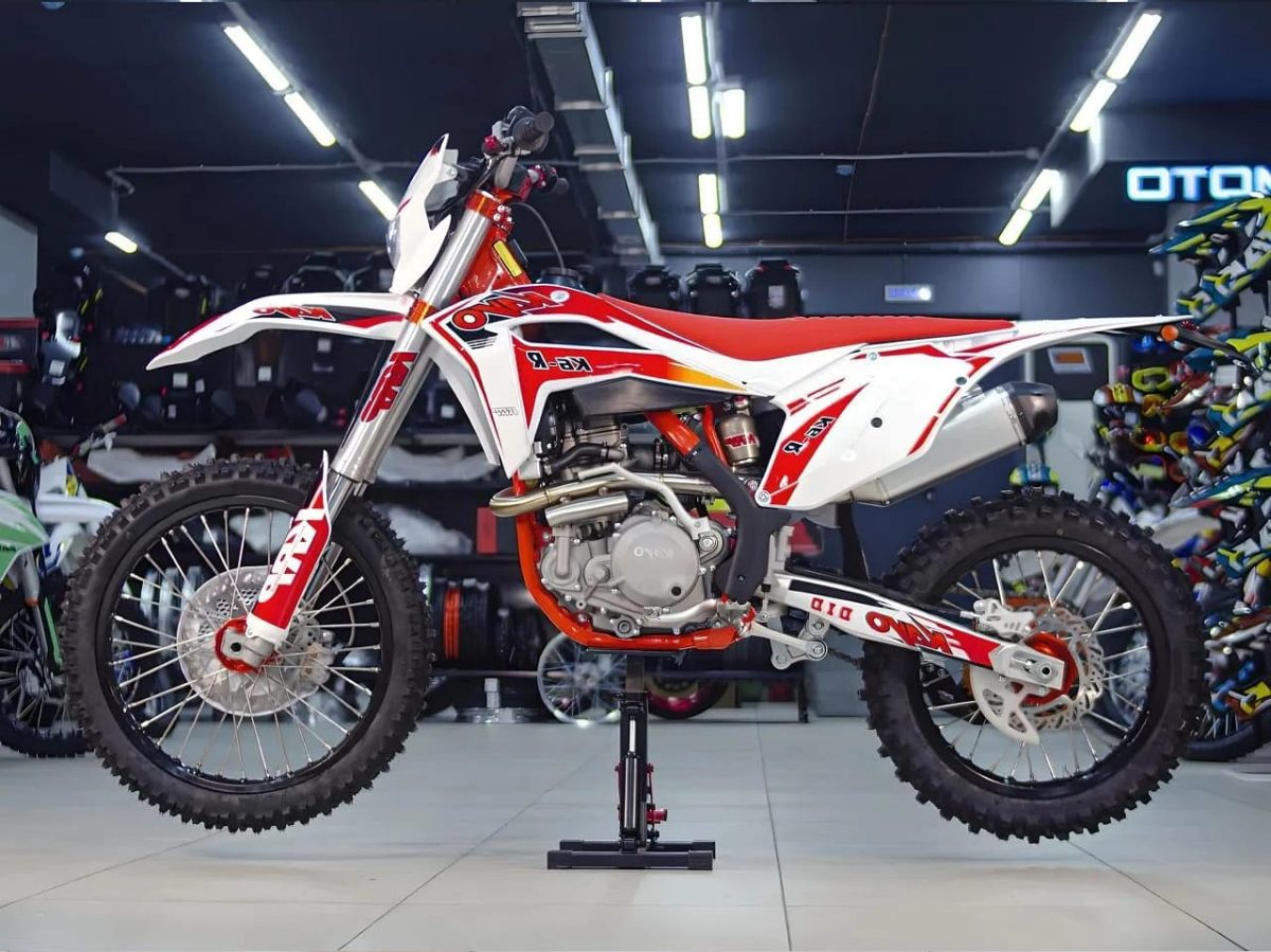 Мотоцикл кроссовый эндуро KAYO K6-R 250 (NC250SR) FCR 21/18 Б/У Фото 1 Мотоцикл кроссовый эндуро KAYO K6-R 250 (NC250SR) FCR 21/18 Б/У Обзор-Фото 1