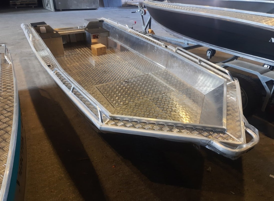 Алюминиевая лодка WELLBOAT-47 Фото 3 Алюминиевая лодка WELLBOAT-47 Обзор-Фото 3