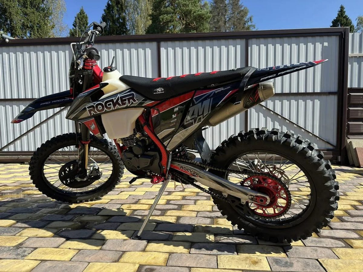 Мотоцикл кроссовый эндуро ZM ROCKER PR300 Б/У Фото 3 Мотоцикл кроссовый эндуро ZM ROCKER PR300 Б/У Обзор-Фото 3
