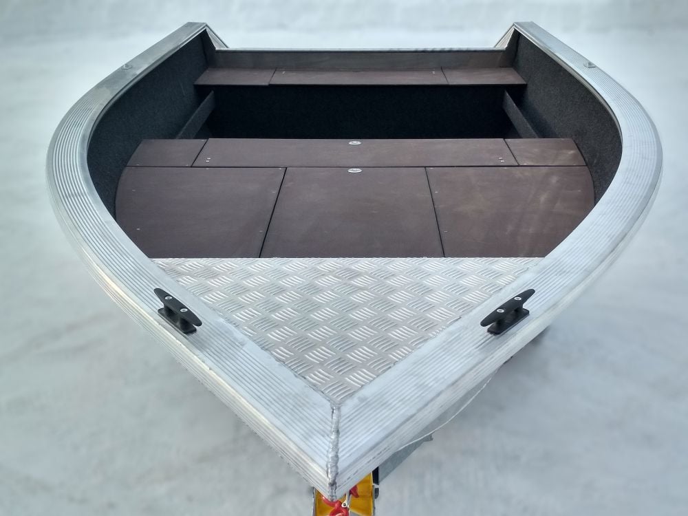 Алюминиевая лодка BESTER 390 fish Фото 9 Алюминиевая лодка BESTER 390 fish Обзор-Фото 9