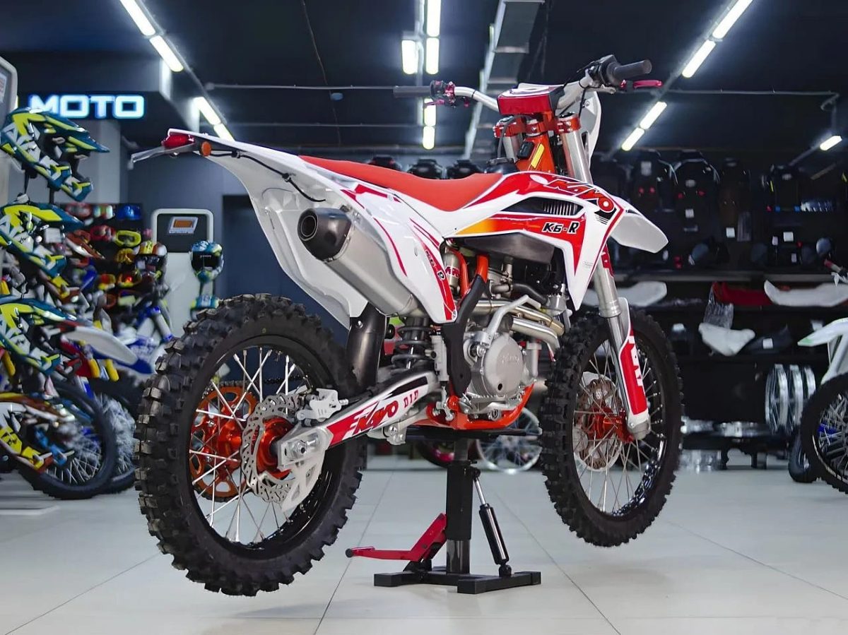 Мотоцикл кроссовый эндуро KAYO K6-R 250 (NC250SR) FCR 21/18 Б/У Фото 2 Мотоцикл кроссовый эндуро KAYO K6-R 250 (NC250SR) FCR 21/18 Б/У Обзор-Фото 2