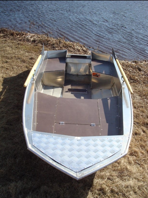 Алюминиевая лодка WELLBOAT-33 Фото 2 Алюминиевая лодка WELLBOAT-33 Обзор-Фото 2