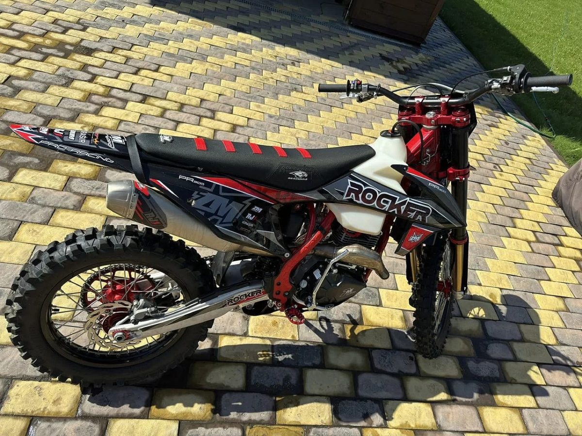 Мотоцикл кроссовый эндуро ZM ROCKER PR300 Б/У Фото 2 Мотоцикл кроссовый эндуро ZM ROCKER PR300 Б/У Обзор-Фото 2