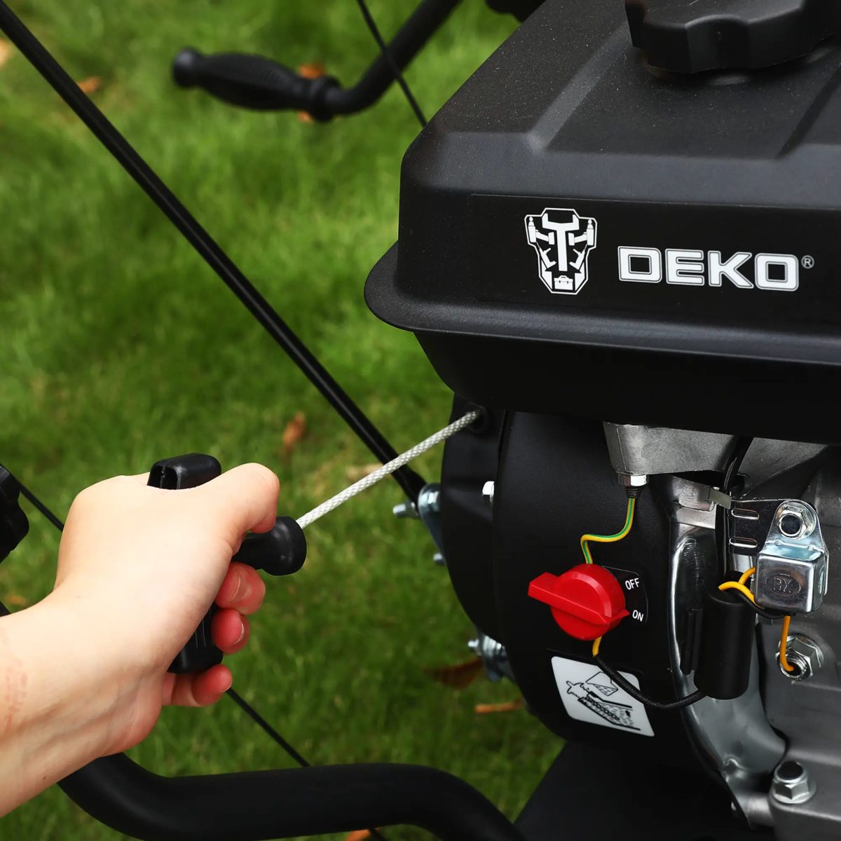 Снегоуборщик DEKO ST 560 Фото 5 Снегоуборщик DEKO ST 560 Обзор-Фото 5