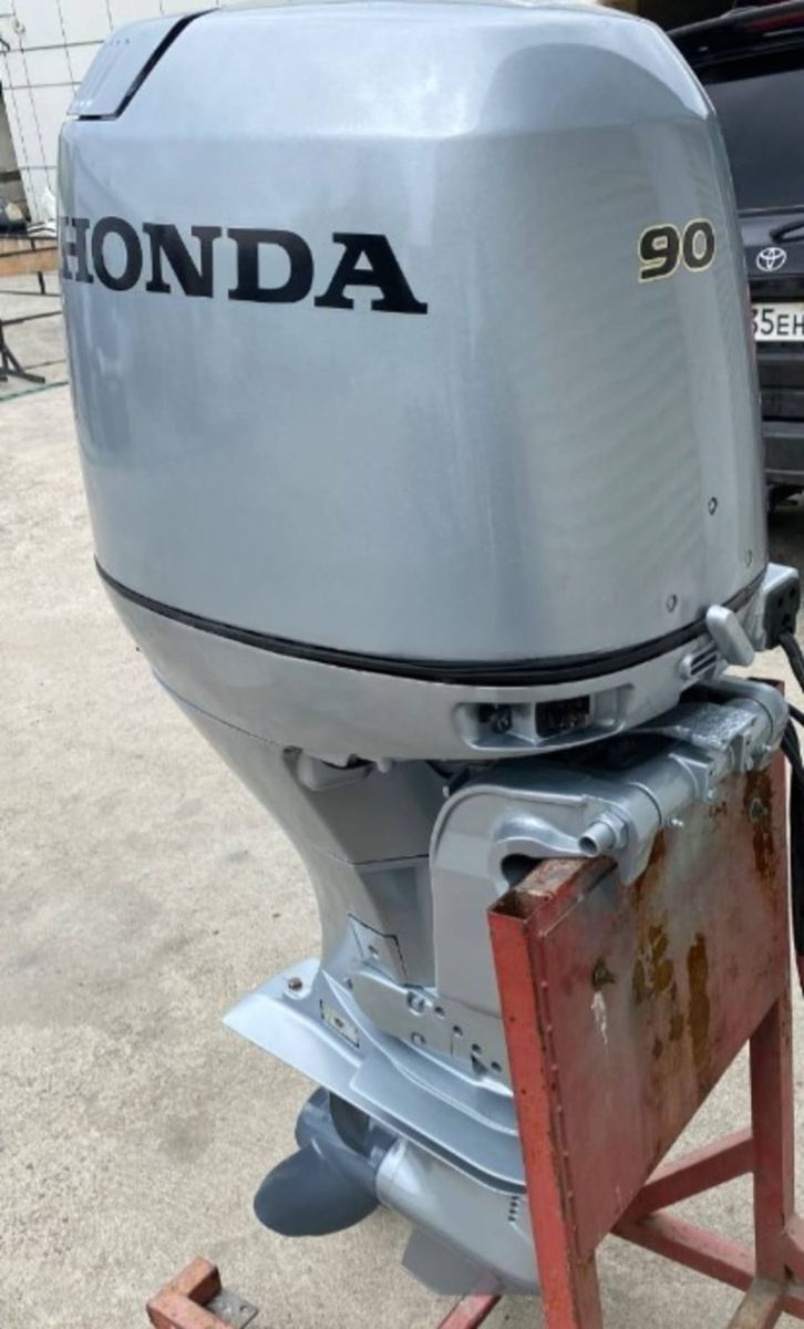 4х-тактный лодочный мотор HONDA BF 90 LRTU Фото 1 4х-тактный лодочный мотор HONDA BF 90 LRTU Обзор-Фото 1