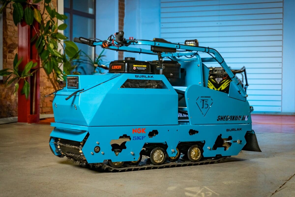 Мотобуксировщик БУРЛАК Таежник 15 л.с Фото 2 Мотобуксировщик БУРЛАК Таежник 15 л.с Обзор-Фото 2