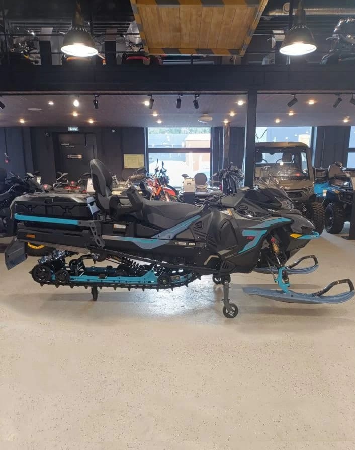 Снегоход BRP Commander 900 Ace Turbo 2024 Фото 5 Снегоход BRP Commander 900 Ace Turbo 2024 Обзор-Фото 5