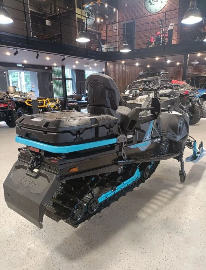 Снегоход BRP Commander 900 Ace Turbo 2024 Фото 6 Снегоход BRP Commander 900 Ace Turbo 2024 Обзор-Фото 6