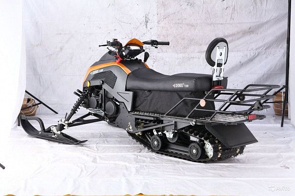 Снегоход CRONUS TT200P Фото 5 Снегоход CRONUS TT200P Обзор-Фото 5