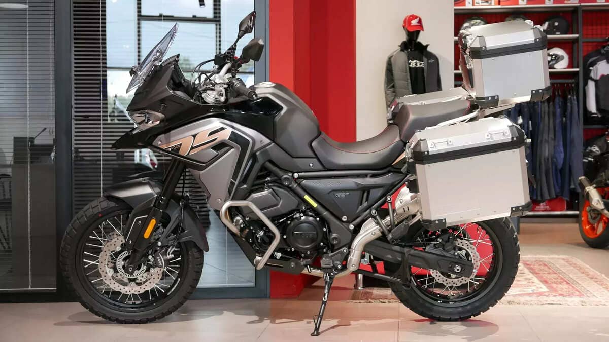 Мотоцикл VOGE 650DSX Фото 4 Мотоцикл VOGE 650DSX Обзор-Фото 4