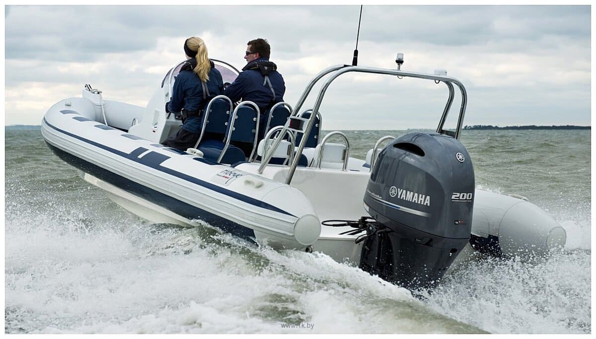 4х-тактный лодочный мотор YAMAHA FL200CETX Фото 6 4х-тактный лодочный мотор YAMAHA FL200CETX Обзор-Фото 6