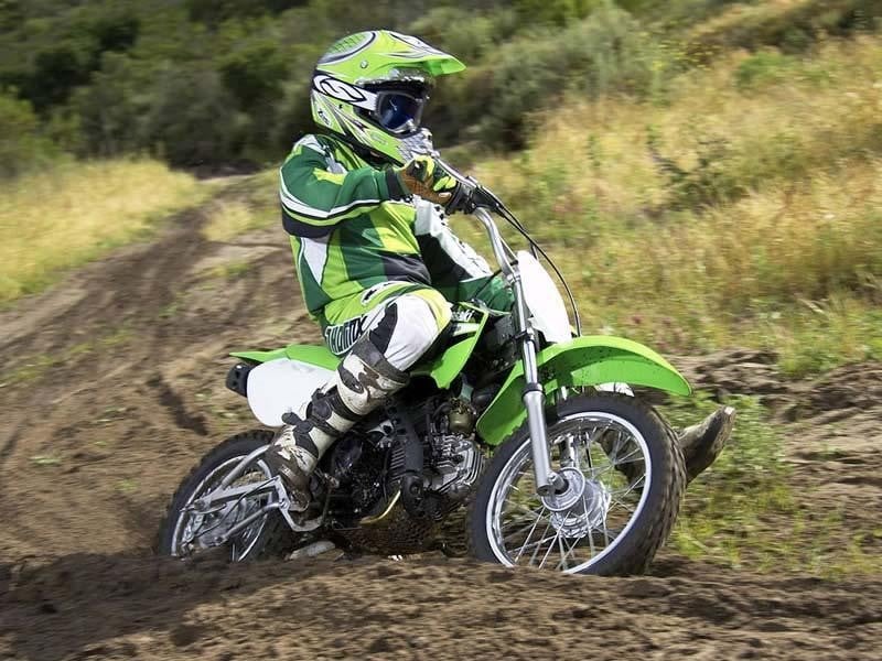 Мотоцикл кроссовый эндуро KAWASAKI KLX110 Фото 4 Мотоцикл кроссовый эндуро KAWASAKI KLX110 Обзор-Фото 4