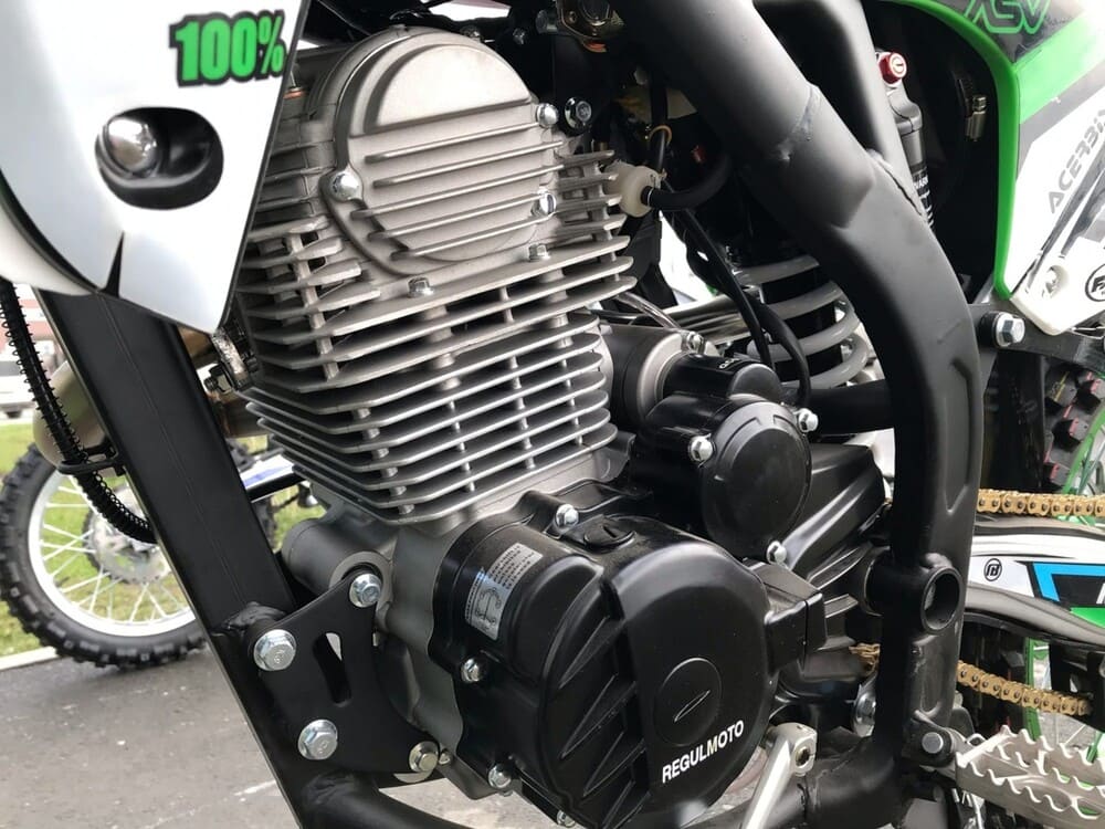 Мотоцикл кроссовый эндуро REGULMOTO ZR 250 Фото 17 Мотоцикл кроссовый эндуро REGULMOTO ZR 250 Обзор-Фото 17