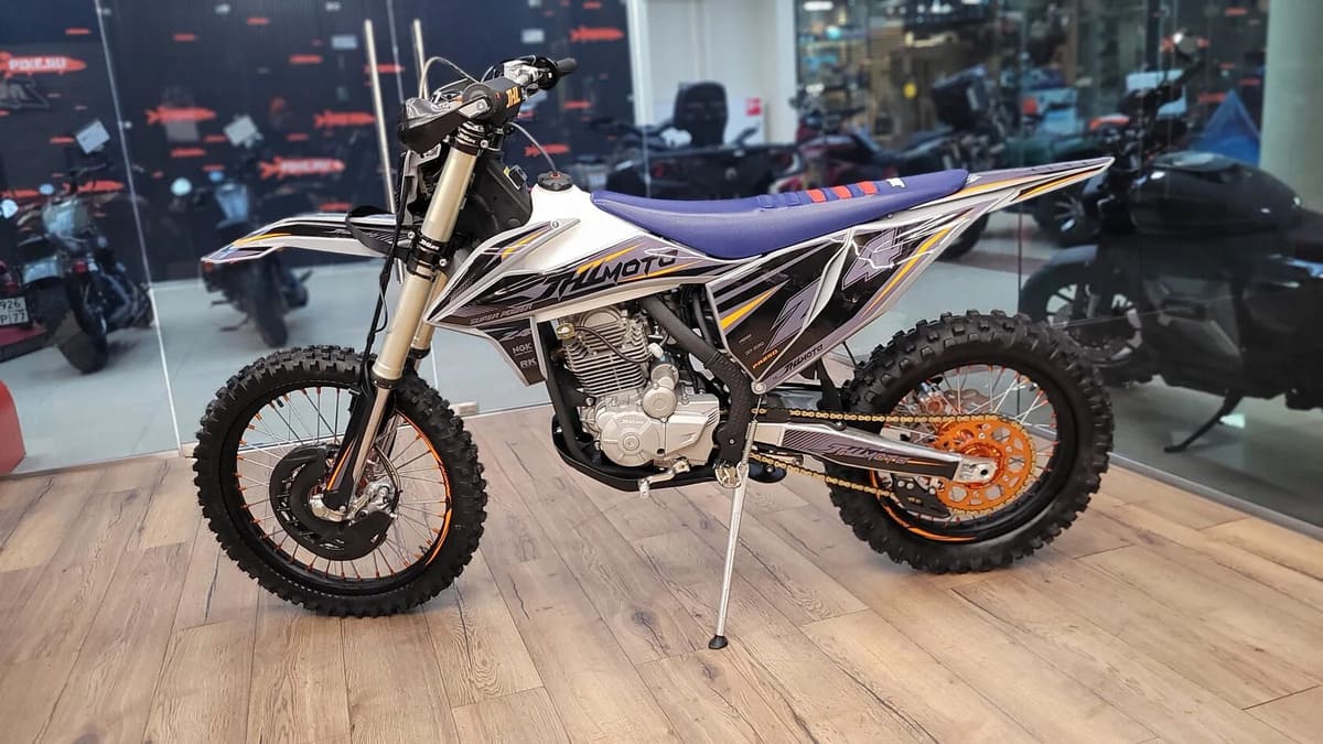 Мотоцикл кроссовый эндуро JHL Z4 PR250 (172FMM-5) Фото 3 Мотоцикл кроссовый эндуро JHL Z4 PR250 (172FMM-5) Обзор-Фото 3