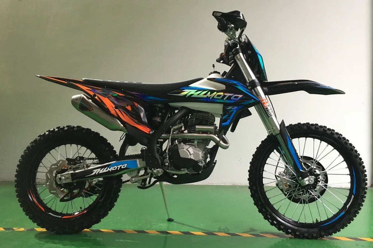 Мотоцикл кроссовый эндуро JHL Z3 CB250 (172FMM-3A) Фото 5 Мотоцикл кроссовый эндуро JHL Z3 CB250 (172FMM-3A) Обзор-Фото 5