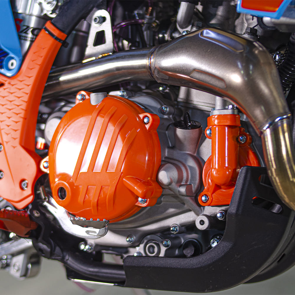 Мотоцикл кроссовый эндуро GR8 F300L (4T NC300S) Enduro RR 2024 Фото 16 Мотоцикл кроссовый эндуро GR8 F300L (4T NC300S) Enduro RR 2024 Обзор-Фото 16
