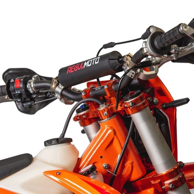 Мотоцикл кроссовый эндуро REGULMOTO Crosstrec 300 Фото 11 Мотоцикл кроссовый эндуро REGULMOTO Crosstrec 300 Обзор-Фото 11