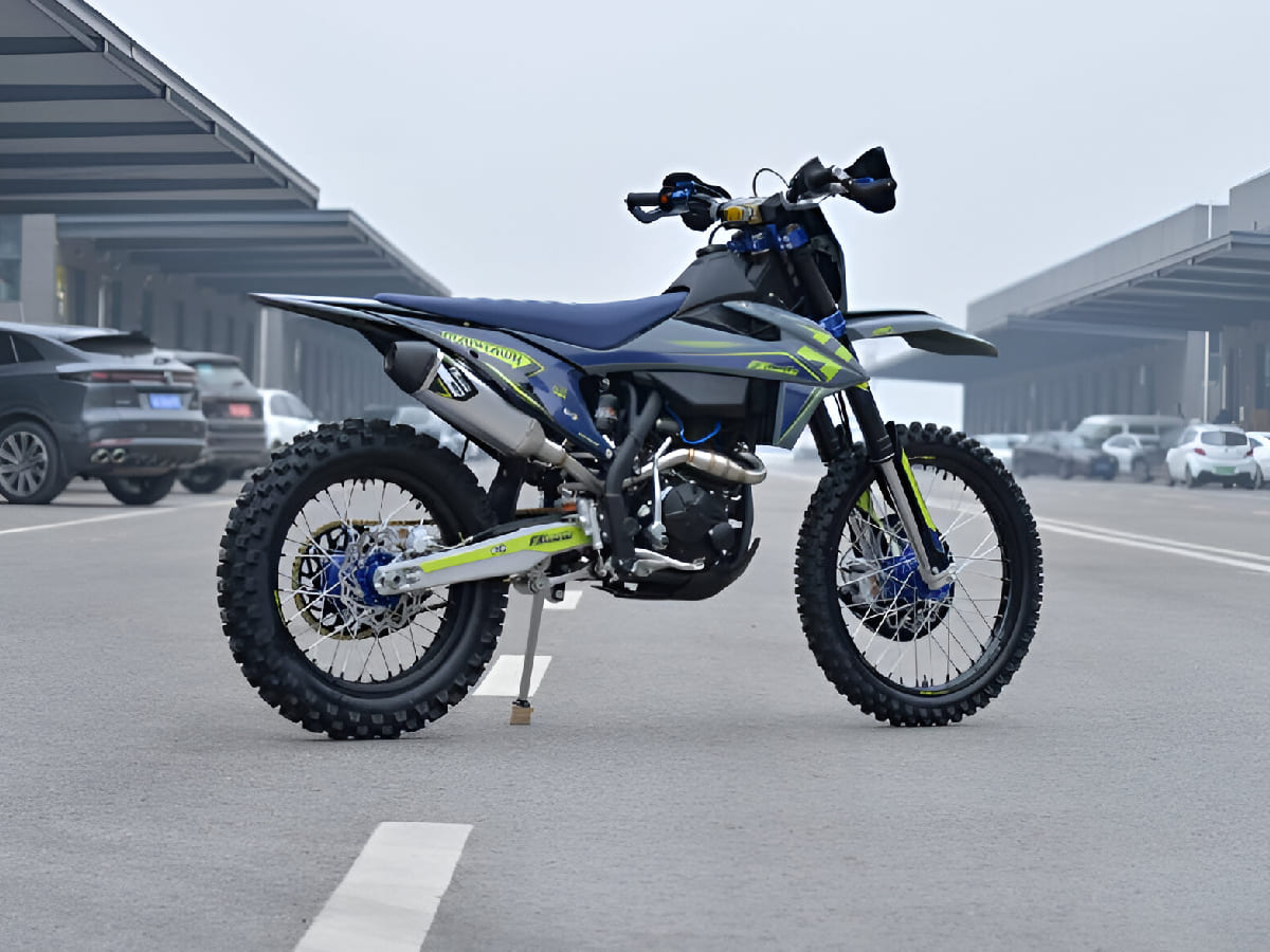 Мотоцикл кроссовый эндуро FXMOTO Madhawk Фото 3 Мотоцикл кроссовый эндуро FXMOTO Madhawk Обзор-Фото 3